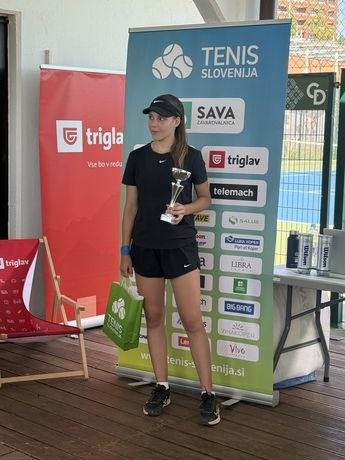 Živa Perendija, finalistka turnirja Tenis Fest